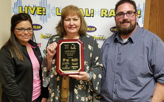 Mary Louise Knight (Dodd City ISD) is Mad Rock’s January 2020 Teacher of the Month!
