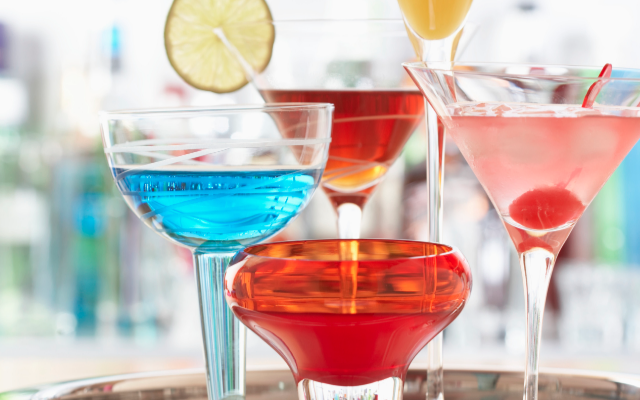 Here’s the Most Popular Cocktail in Every State Right Now
