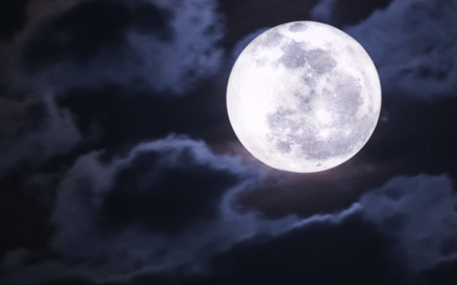 The Top 10 Cool Facts About the Moon