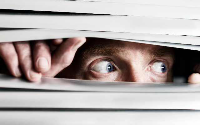 5 Signs You’re An Annoying Neighbor